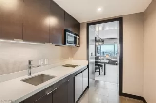 Photo #1: 2582499 Listing