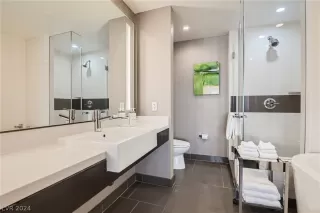 Photo #5: 2582499 Listing