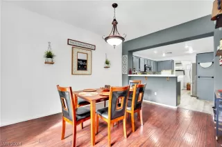 Photo #4: 2582500 Listing