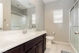 Photo #5: 2582516 Listing