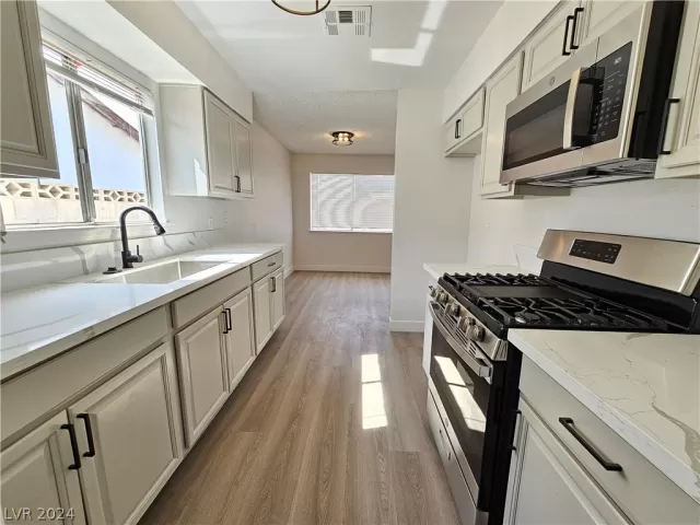 MLS: 2582539 Condo For Sale