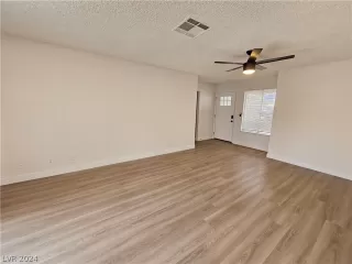 Photo #6: 2582539 Listing 