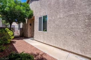 Photo #5: 2582590 Listing 