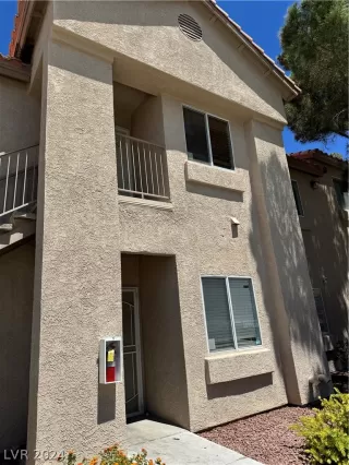 Photo #1: 2582592 Listing 