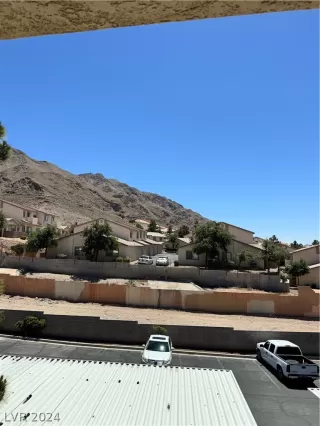 Photo #2: 2582592 Listing 