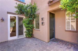 Photo #2: 2582608 Listing