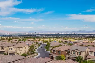 Photo #1: 2582689 Listing 