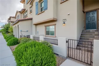 Photo #2: 2582689 Listing 