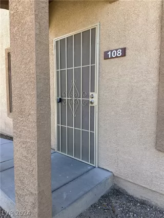 Photo #4: 2582703 Listing 