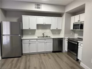 Photo #5: 2582703 Listing 