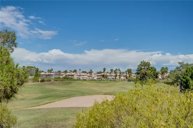 MLS: 2582746 Condo For Sale