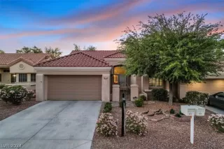 Photo #1: 2582750 Listing