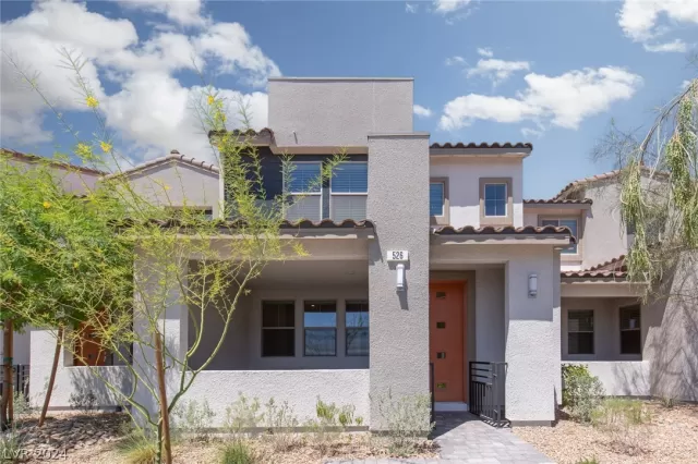 MLS: 2582758 Condo For Sale