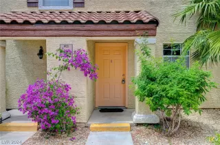 Photo #1: 2582771 Listing