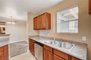 Photo #4: 2582771 Listing