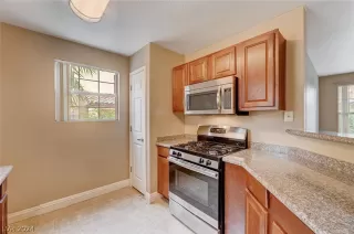 Photo #6: 2582771 Listing