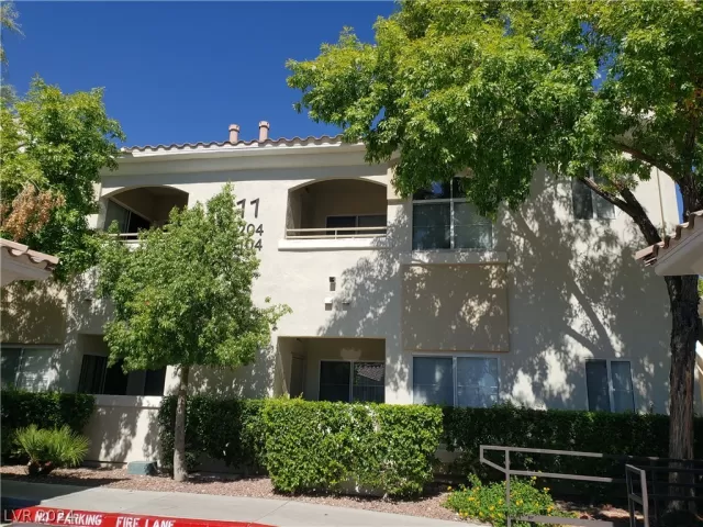 MLS: 2582821 Condo For Sale