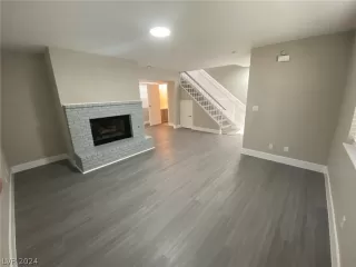 Photo #1: 2582854 Listing