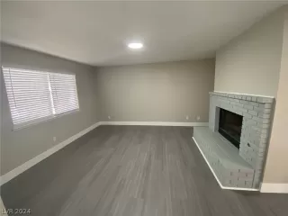 Photo #2: 2582854 Listing