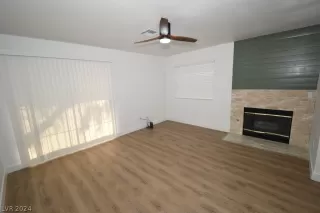 Photo #6: 2582866 Listing