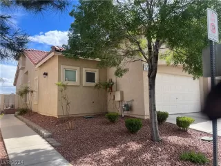 Photo #2: 2582889 Listing 