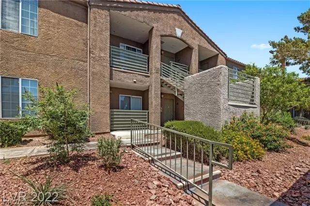 MLS: 2582892 Condo For Sale