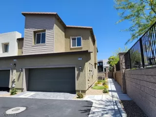 Photo #1: 2582898 Listing 