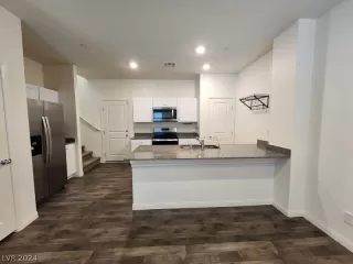 Photo #4: 2582898 Listing 