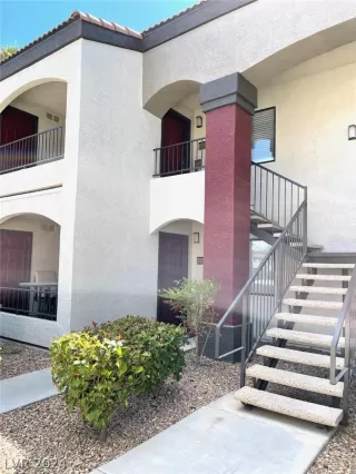 Photo #1: 2582903 Listing 