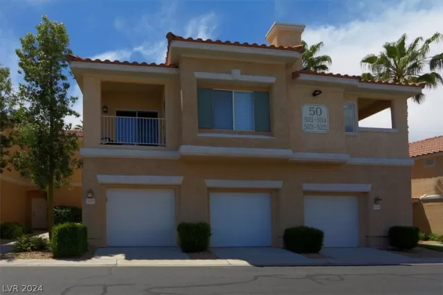 MLS: 2582911 Condo For Sale