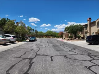 Photo #3: 2582923 Listing 