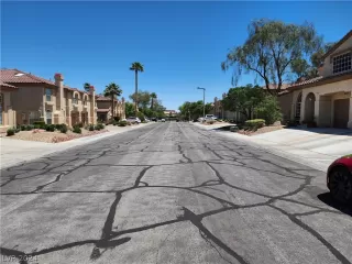 Photo #4: 2582923 Listing 