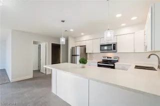 Photo #4: 2582927 Listing 