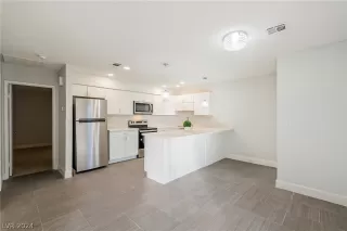 Photo #6: 2582927 Listing 