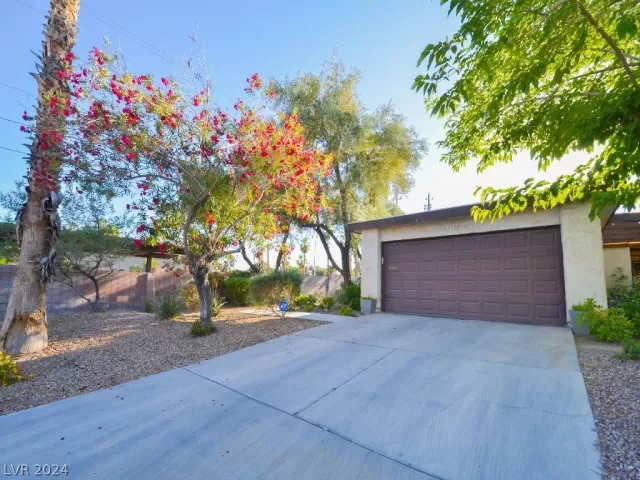 MLS: 2582931 Condo For Sale