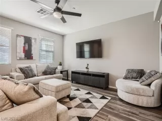 Photo #5: 2582947 Listing 