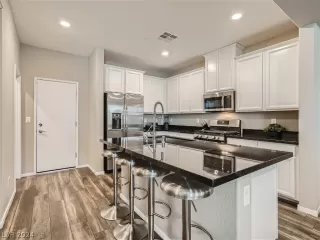 Photo #6: 2582947 Listing 