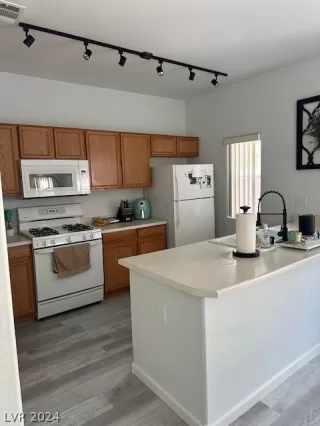 Photo #1: 2582951 Listing 