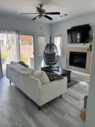 Photo #2: 2582951 Listing 