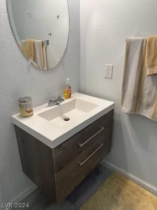 Photo #5: 2582951 Listing 