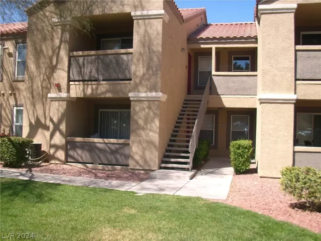 MLS: 2582979 Condo For Sale