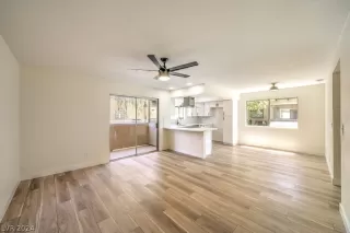 Photo #3: 2582991 Listing