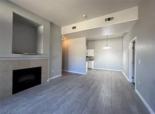 MLS: 2583000 Condo For Sale