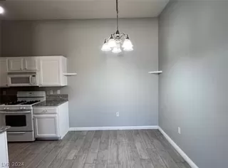 Photo #1: 2583000 Listing