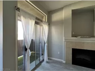 Photo #3: 2583000 Listing