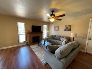 Photo #2: 2583090 Listing 