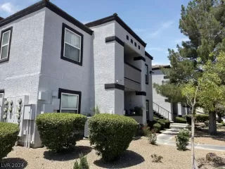 Photo #2: 2583099 Listing