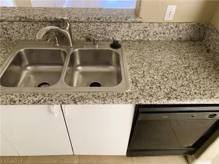 Photo #6: 2583138 Listing 