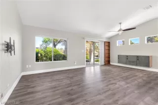 Photo #6: 2583152 Listing 