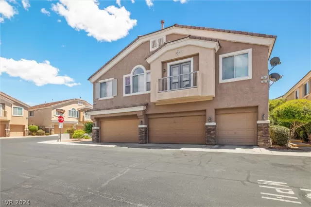 MLS: 2583176 Condo For Sale